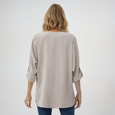 Lena Elegante blusa con cuello en V