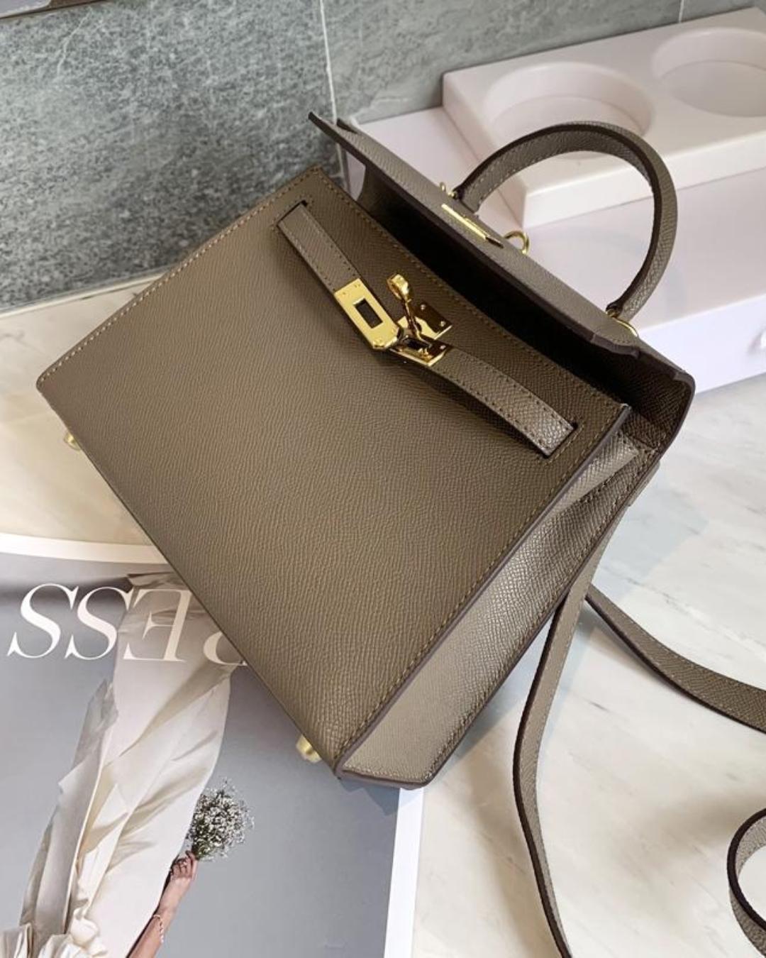 Sabina - Elegante & Compacta Cartera de Cuero