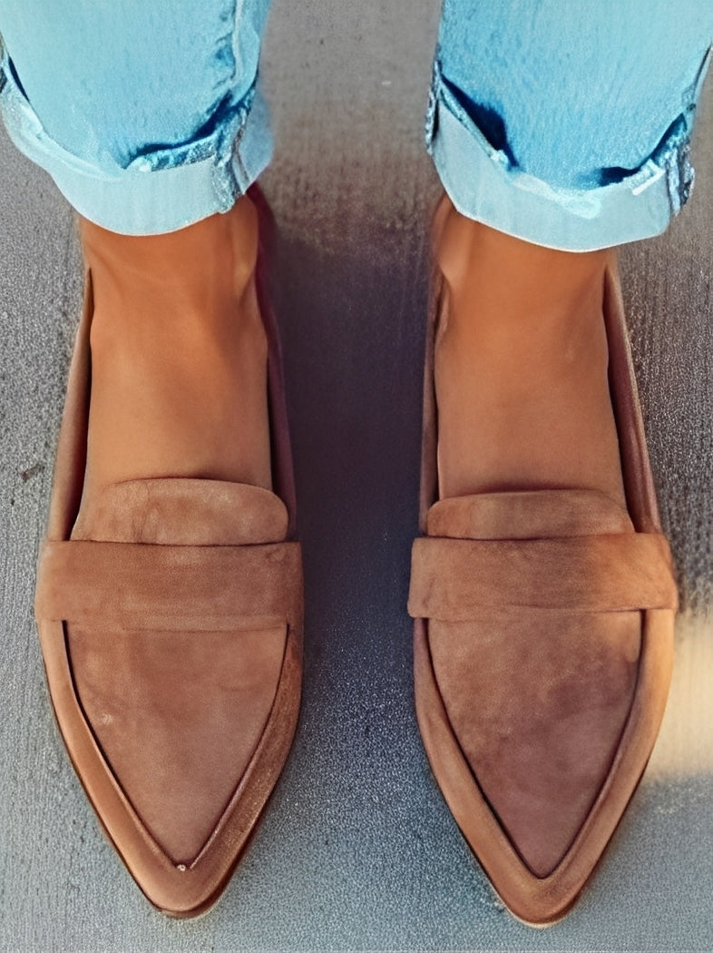 Christal - Elegantes mocasines de gamuza con punta para mujeres