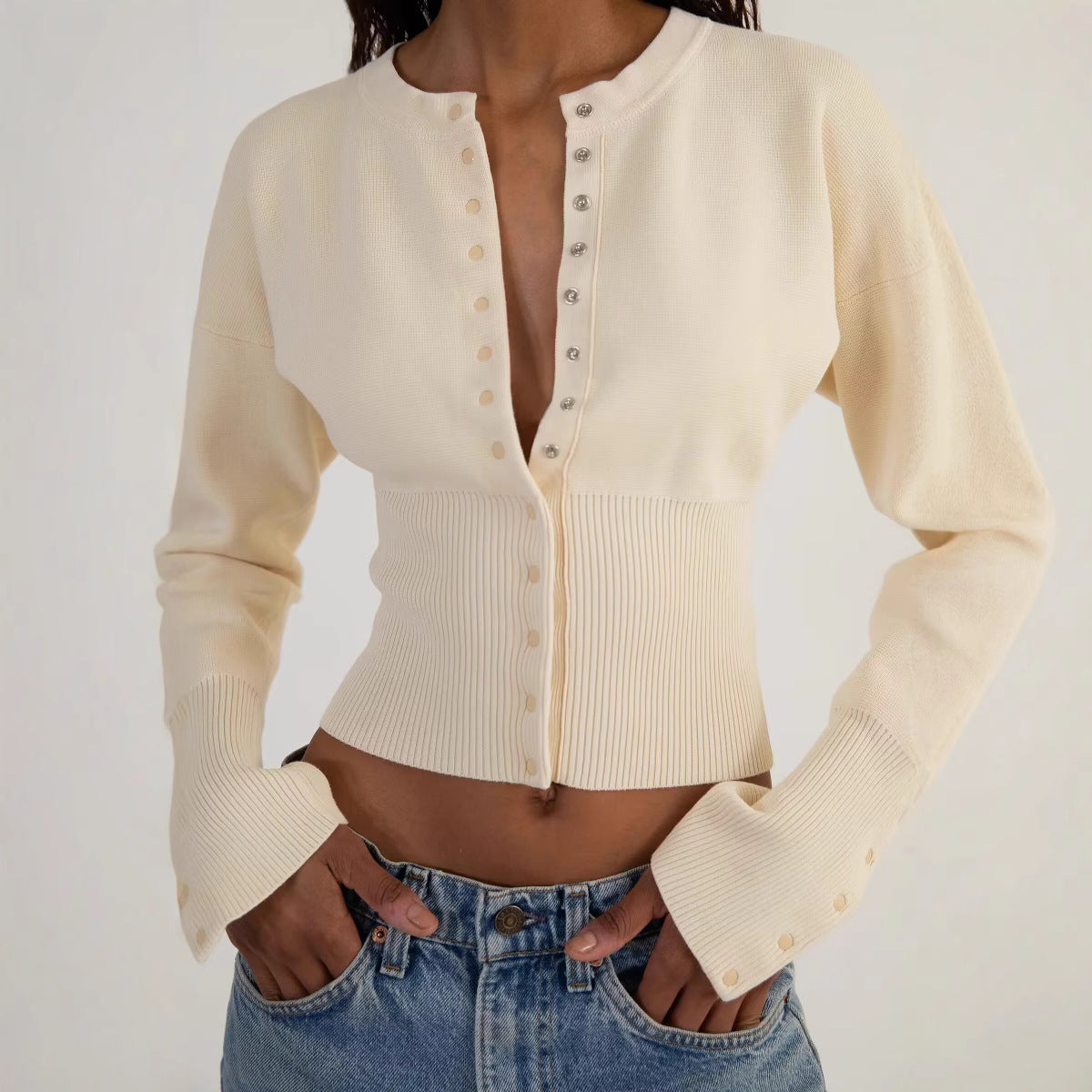 Reverie - Elegante top de punto corto para mujer