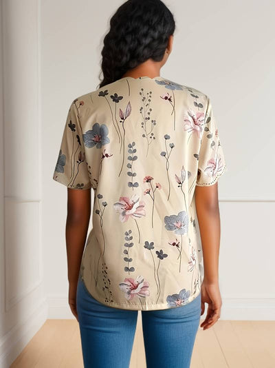 Alyana – Blusa Acampanada con Estampado Floral