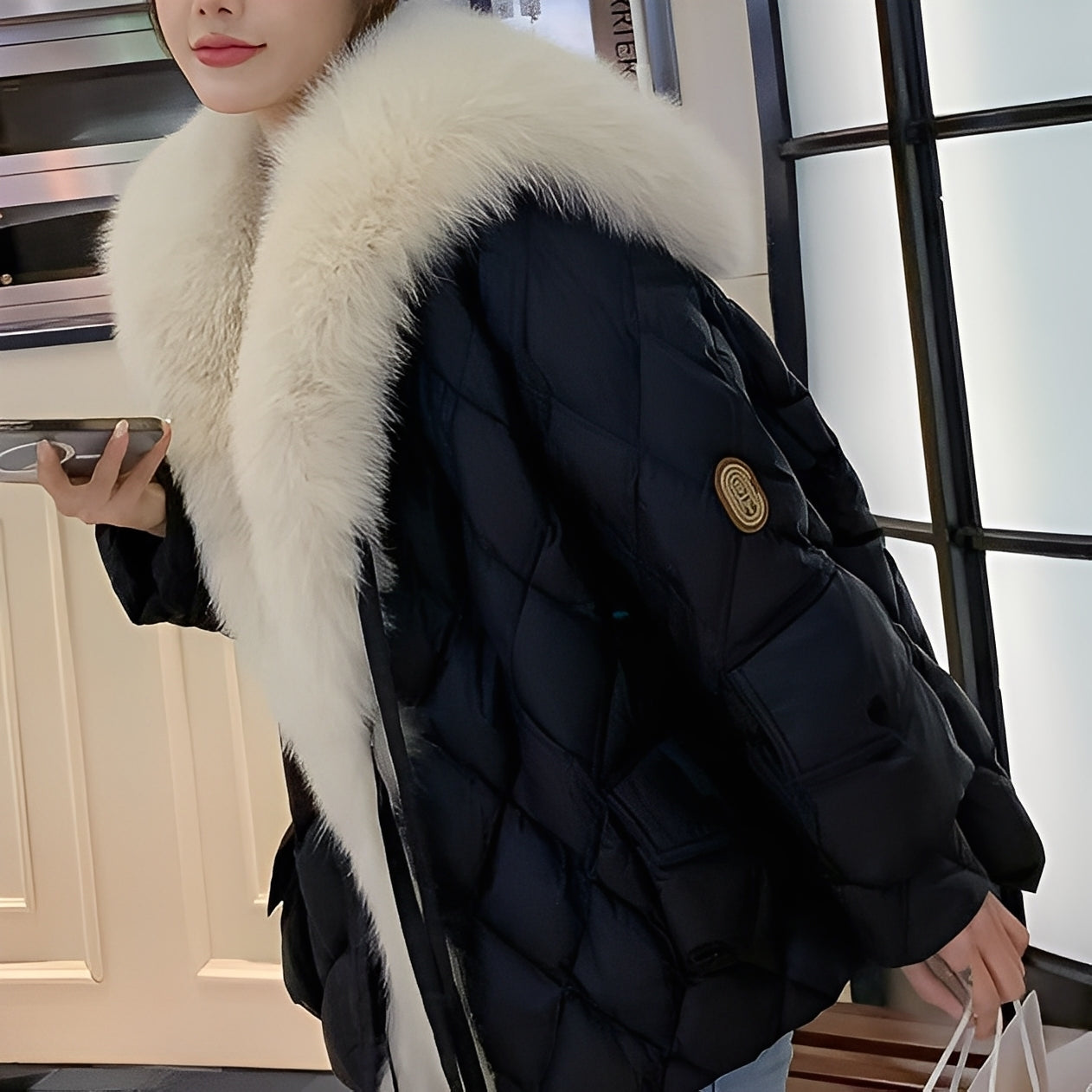Marjorie - Chaqueta de plumas de moda con cuello de piel para mujeres