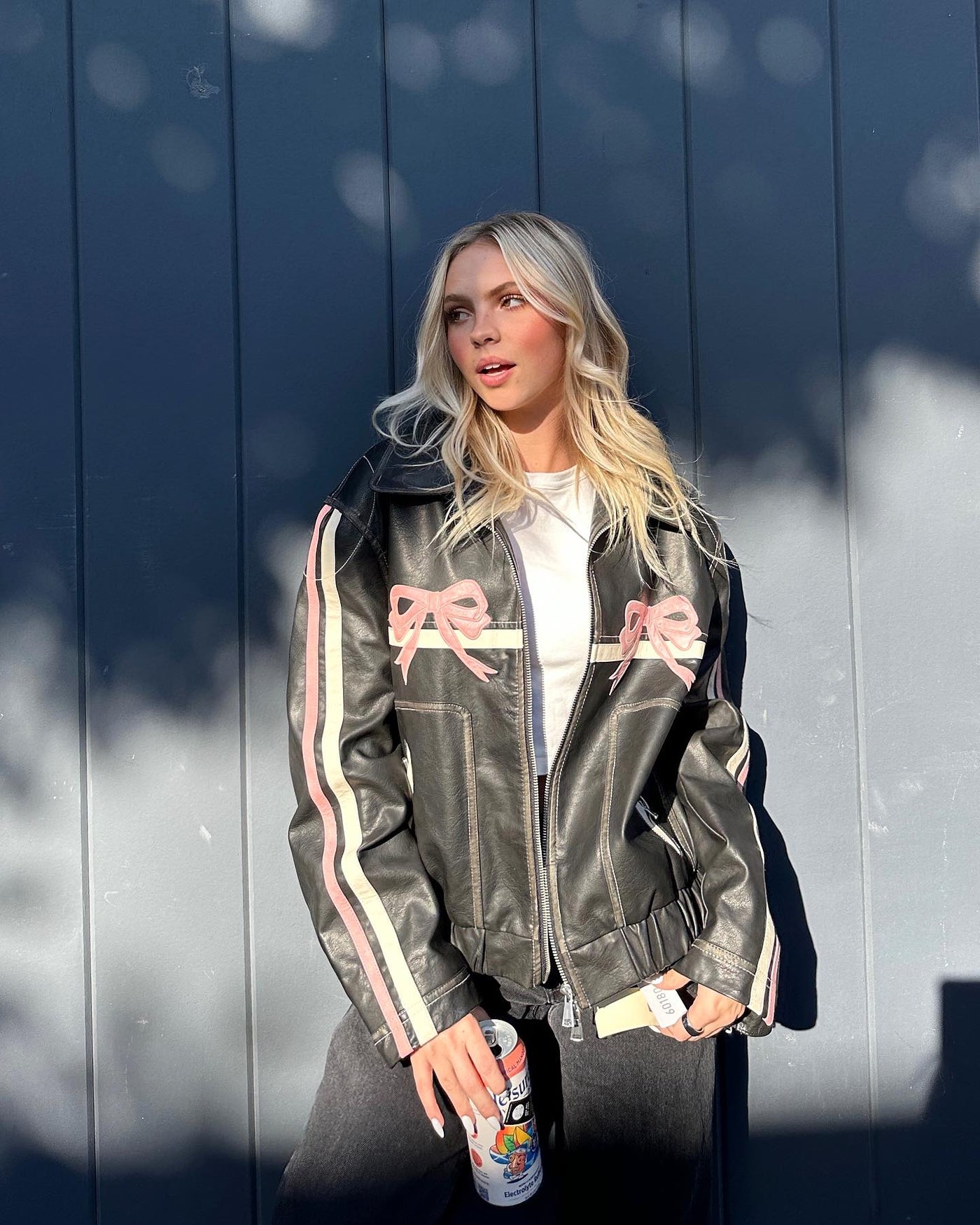 Halle - Chaqueta de piel elegante con lazo