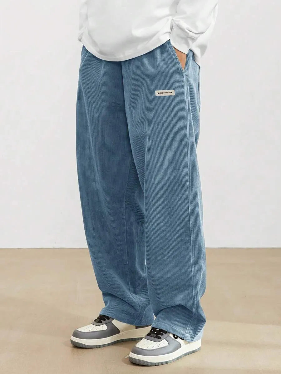 Murdock - Pantalón Ancho en Estilo Contemporáneo