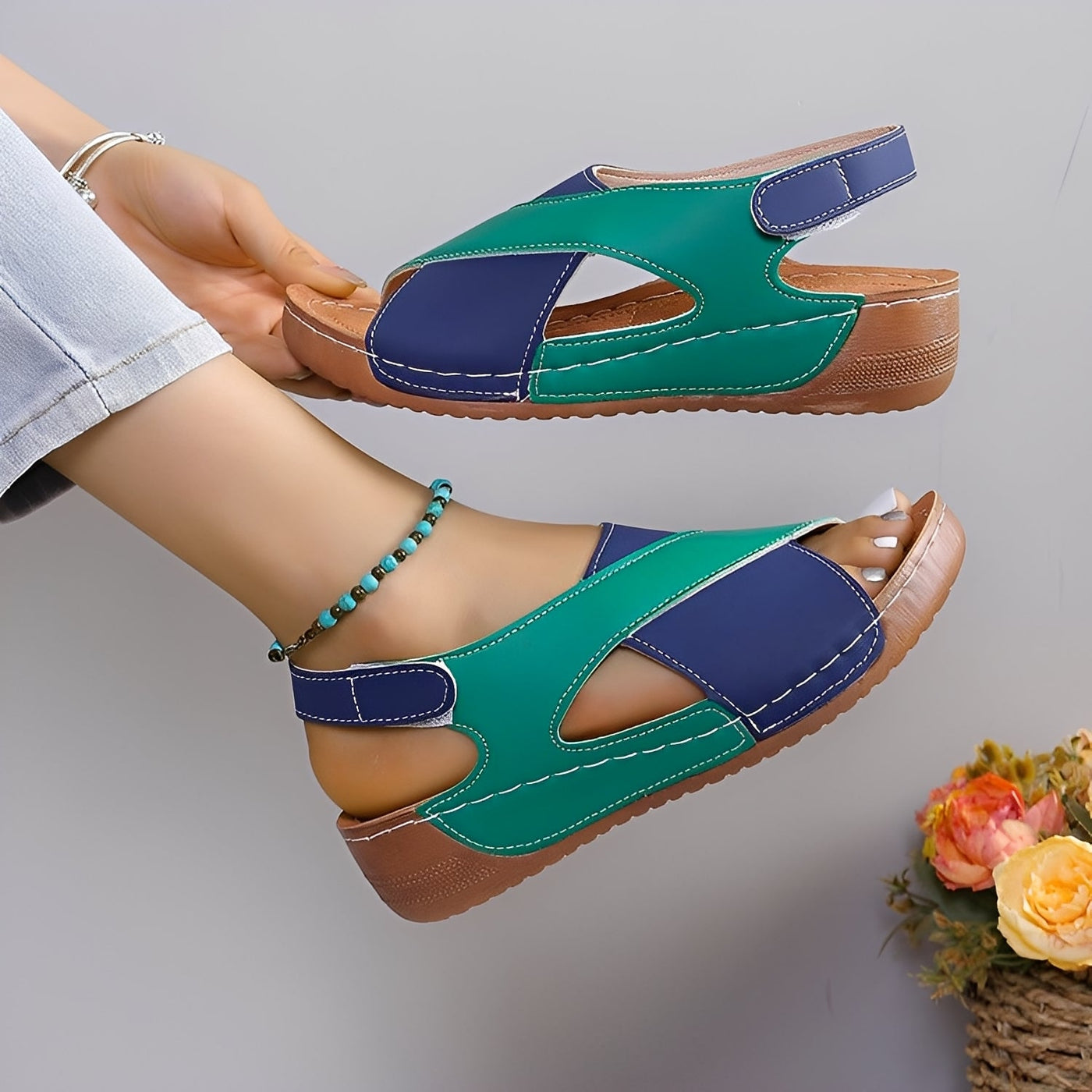 Clarissa - Sandalias casuales de cuña con correas cruzadas para mujeres