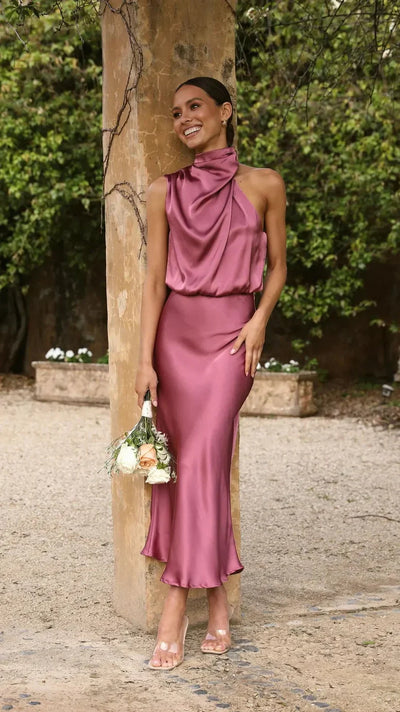 Trina - Elegante Vestido de Satén con Hombro Descubierto