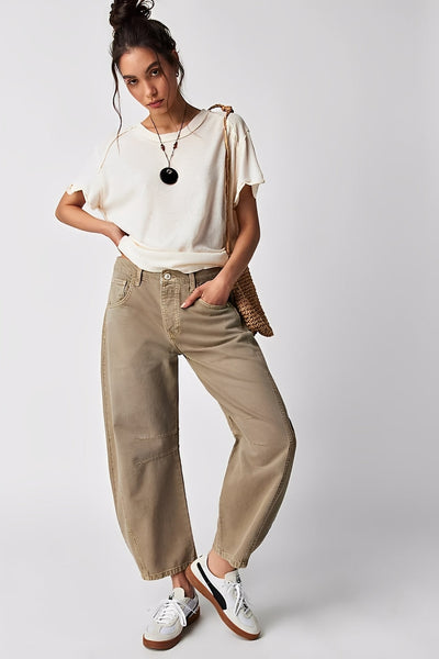 Adrienne - Clásico ancho cortado Barrel-Jeans para mujeres