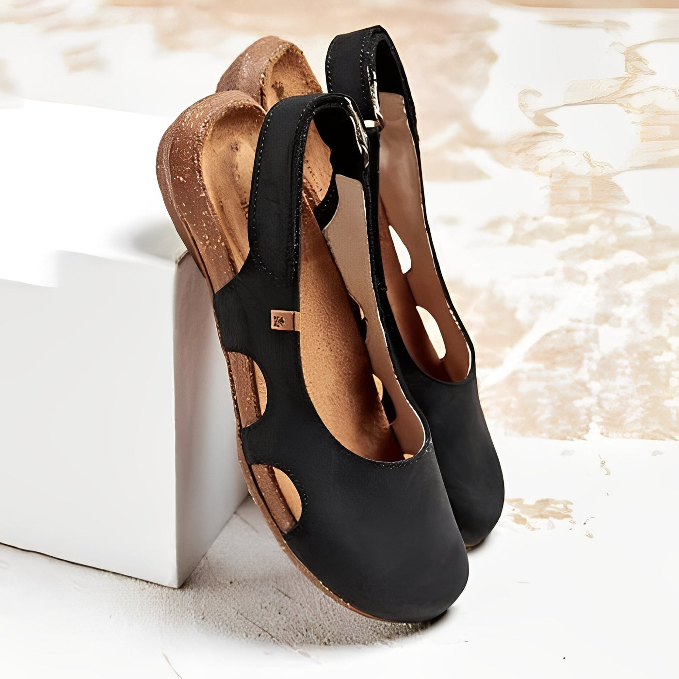 Alexus - Elegantes sandalias planas para mujer