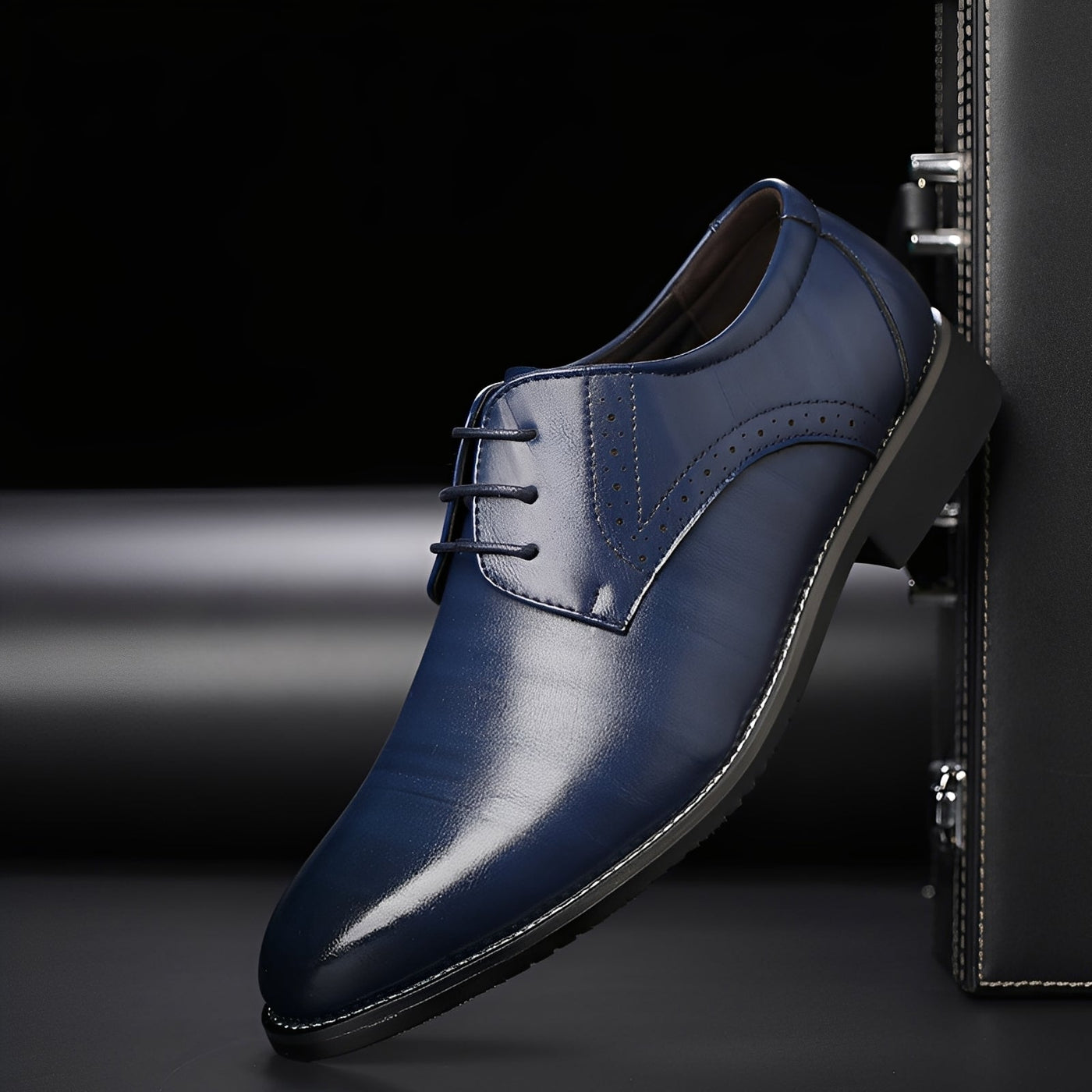 Desmond - Zapatos de cuero formales con detalles brogue para hombres