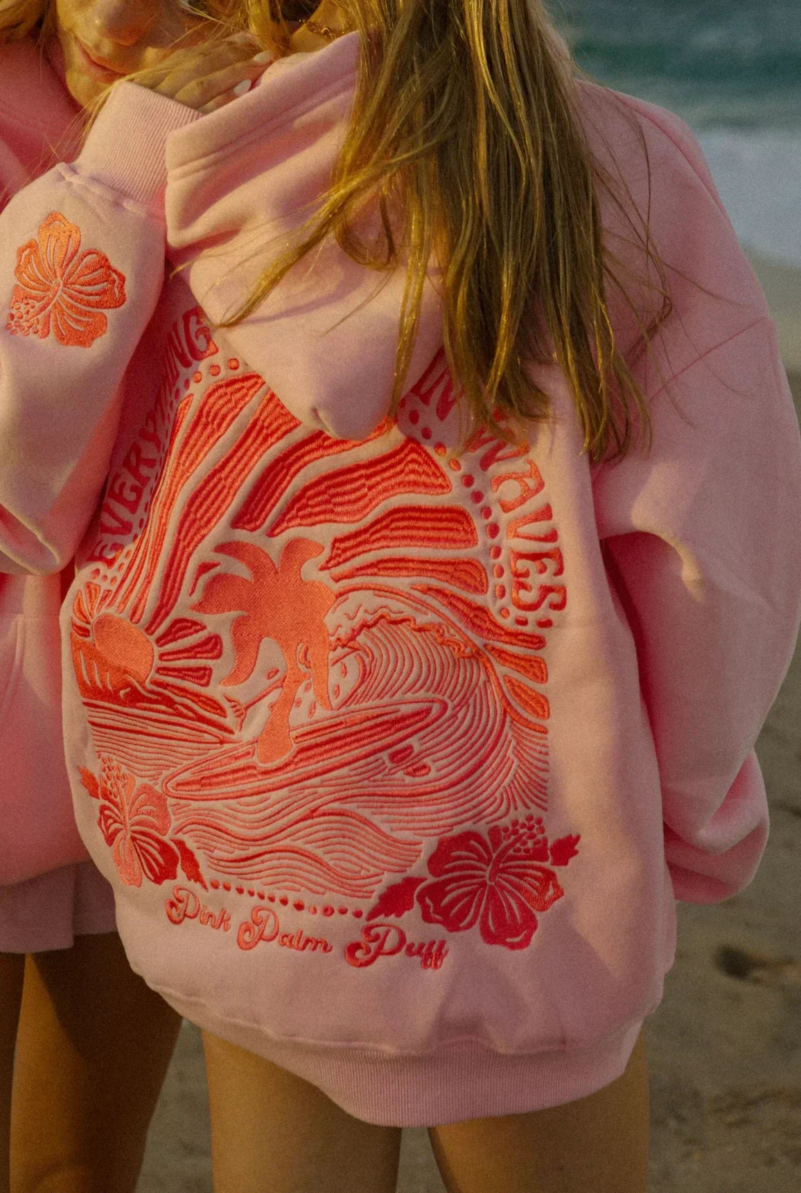 Mira – Sudadera Oversize Tropical