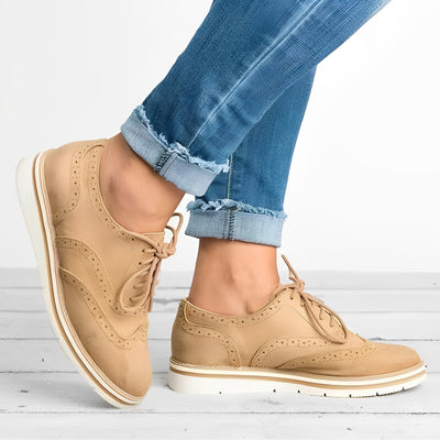 Tyrrell - Zapatos Oxford elegantes con cordones y detalles calados