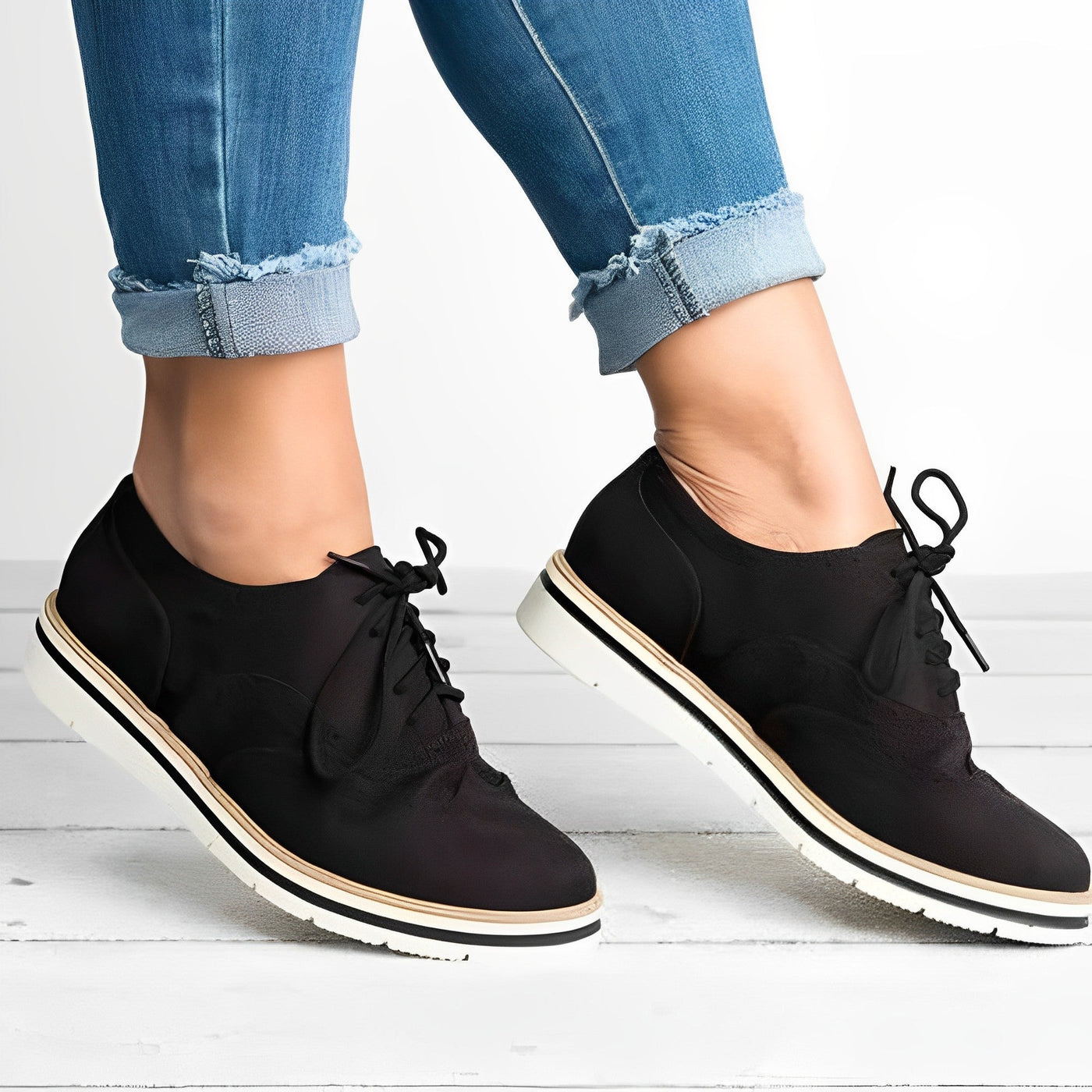 Tyrrell - Zapatos Oxford elegantes con cordones y detalles calados