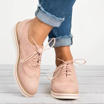 Tyrrell - Zapatos Oxford elegantes con cordones y detalles calados