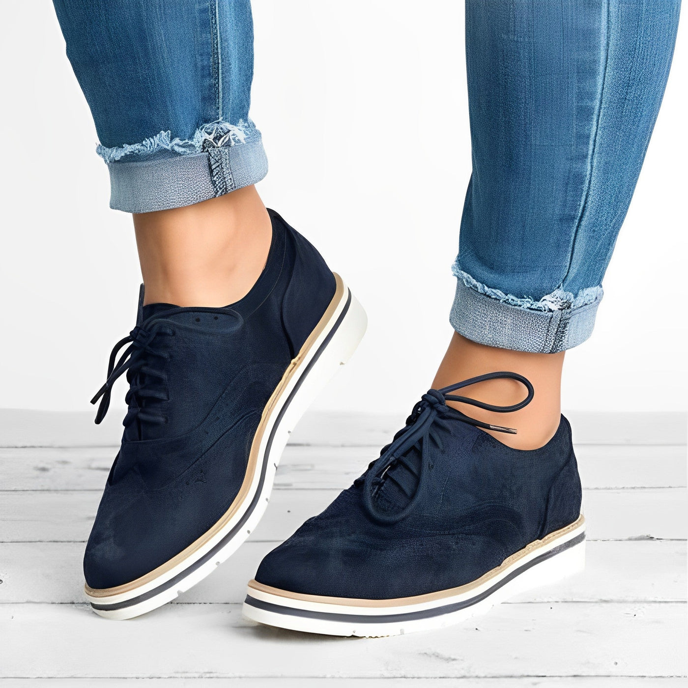 Tyrrell - Zapatos Oxford elegantes con cordones y detalles calados