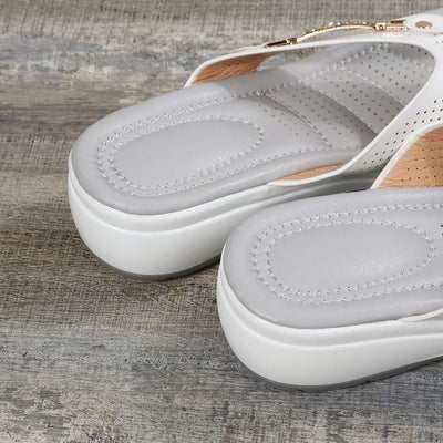 Darlene - Chanclas de Tacón Bajo