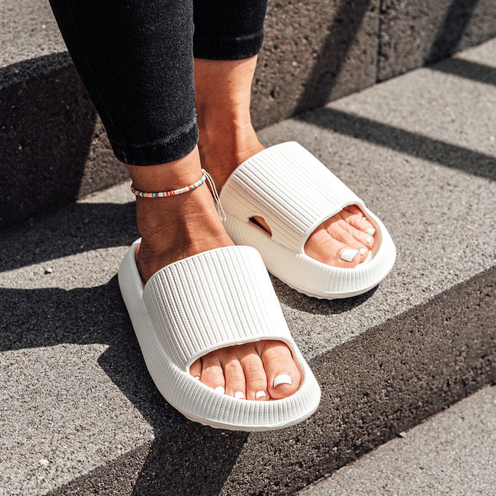 Rumi – Zapatillas cómodas para interior y exterior