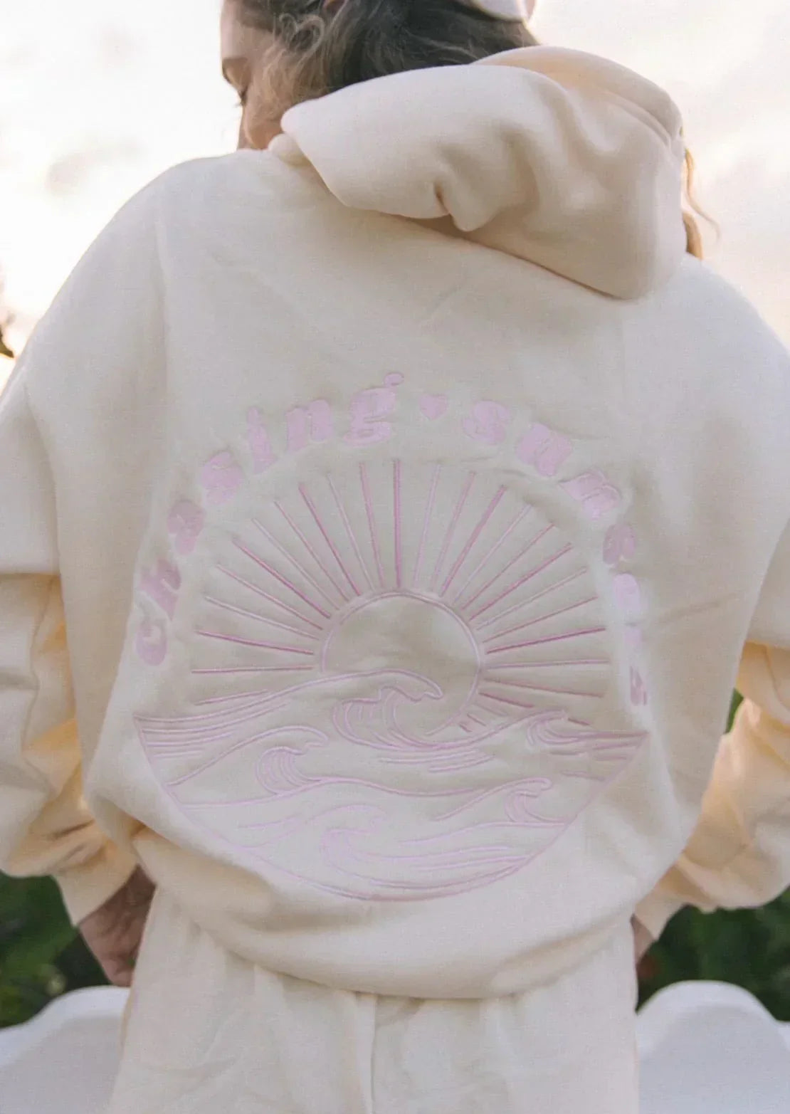 Mira – Sudadera Oversize Tropical