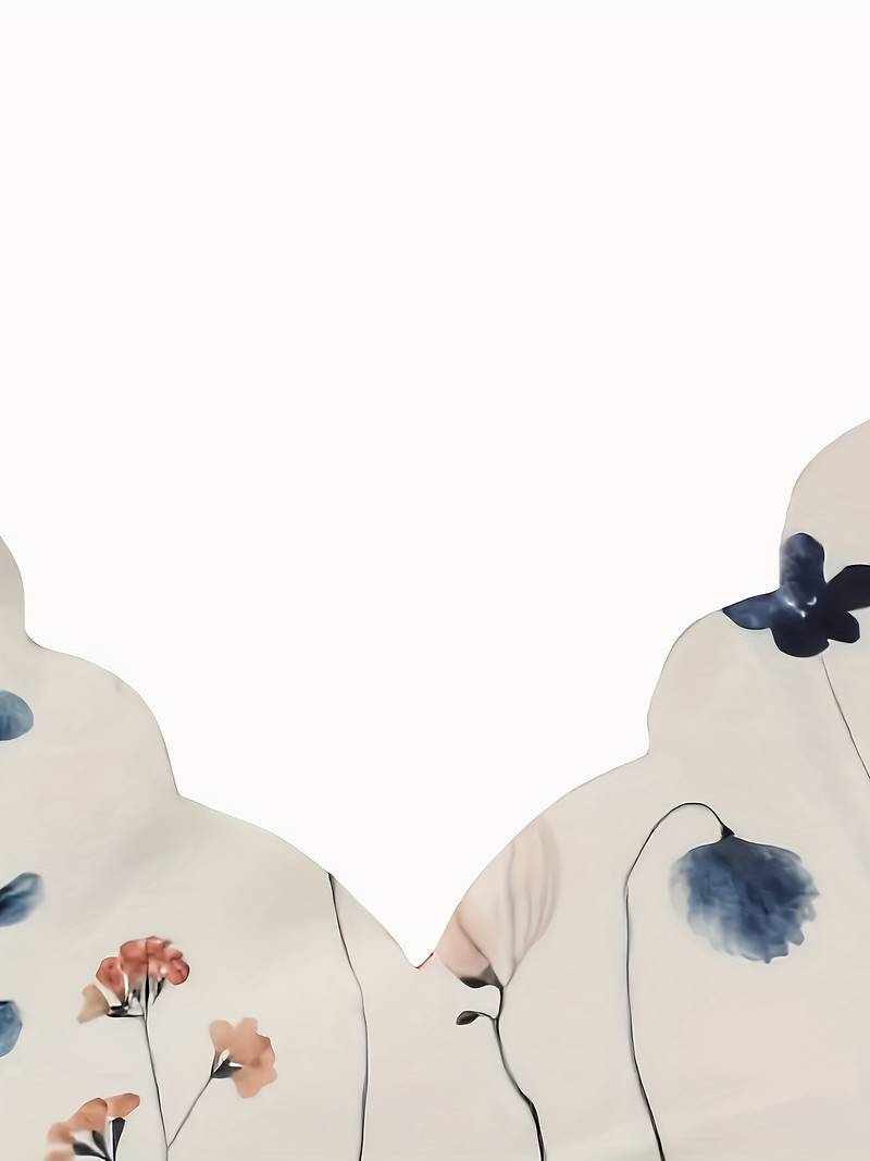Alyana – Blusa Acampanada con Estampado Floral