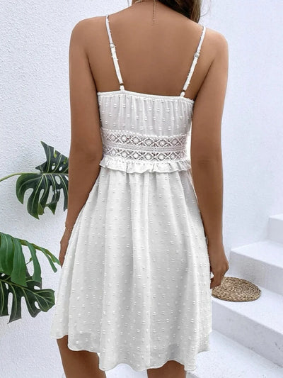 Lorielle - Vestido corto blanco con detalles elegantes