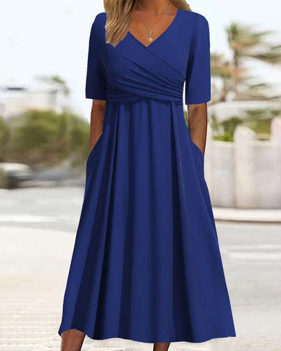 Carys - Vestido Cruzado de Manga Corta