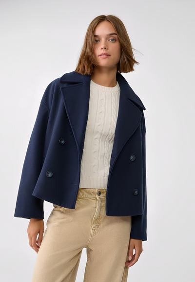 Claire – Corta Elegante Chaqueta de Doble Botonadura