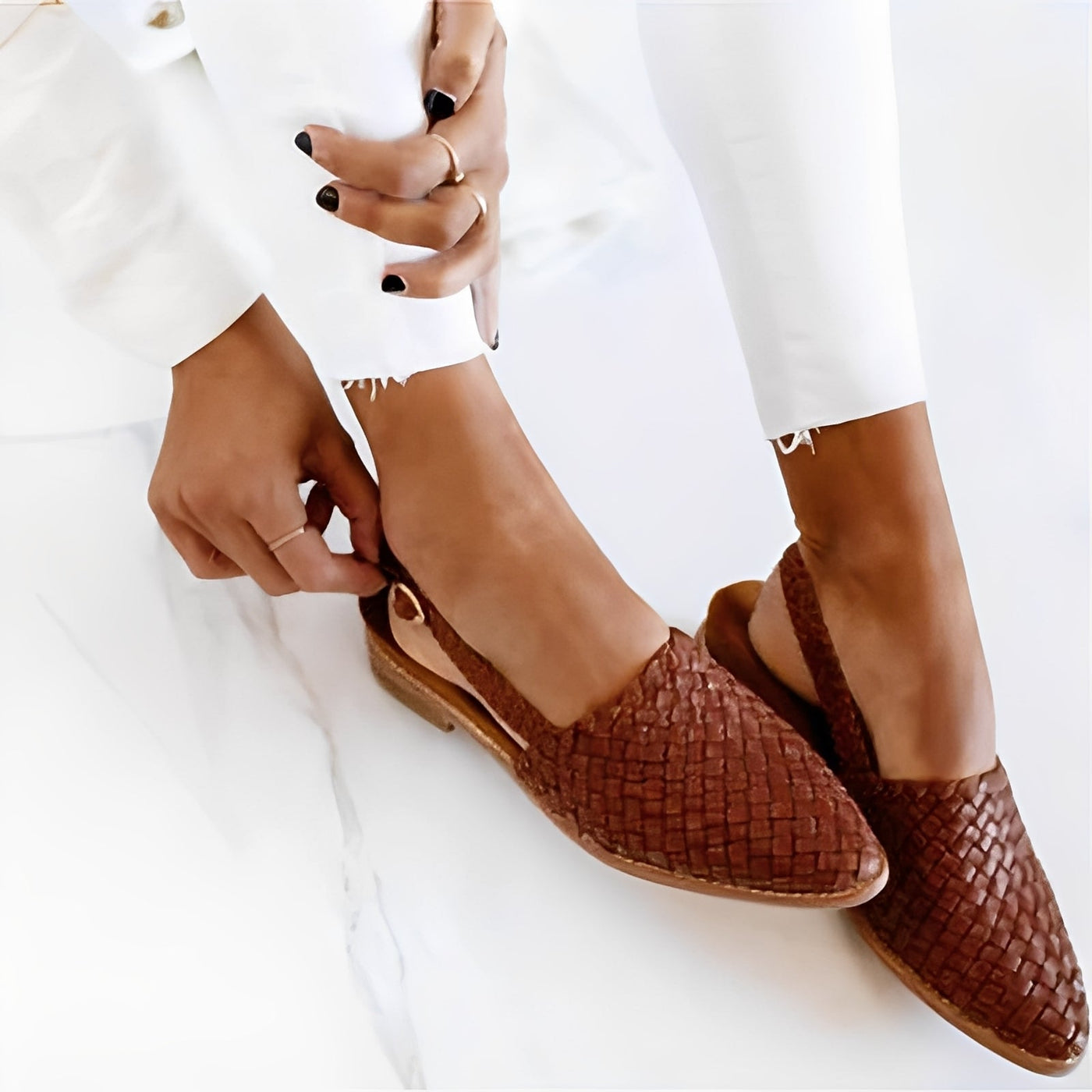 Dolores - Sandalias planas casuales de cuero trenzado para mujer