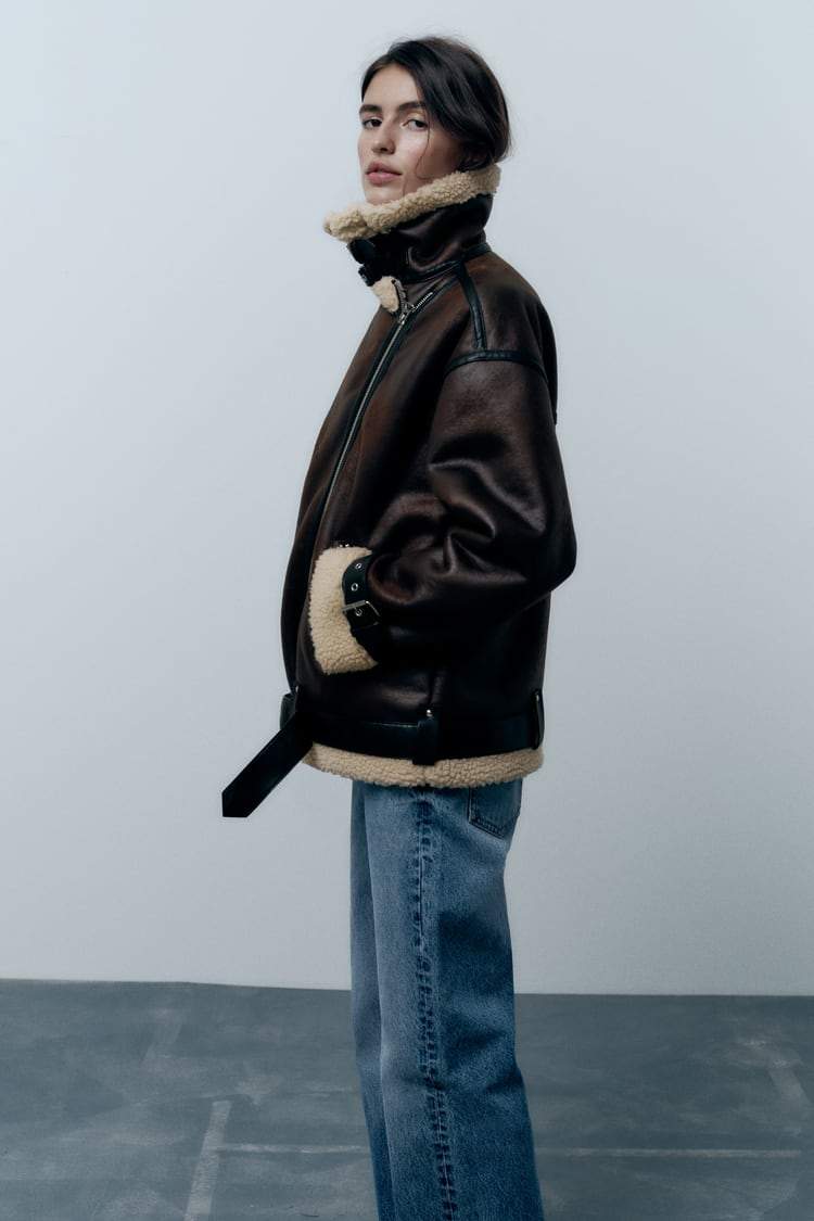 Bridget - Chaqueta con Solapa de Cuero Sintético Elegante