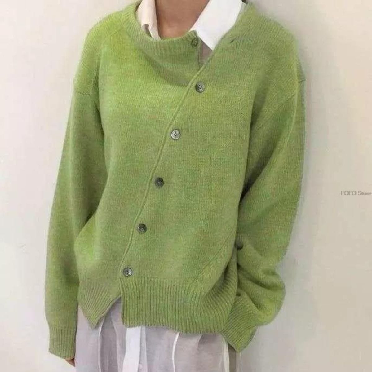 Erica - Chaqueta en estilo moderno con detalles de botones